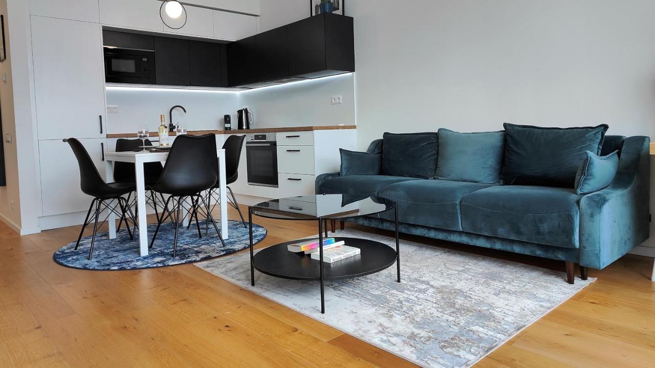 Beautiful 1 - Bedroom Apartment In Downtown Bratislava Buitenkant foto
