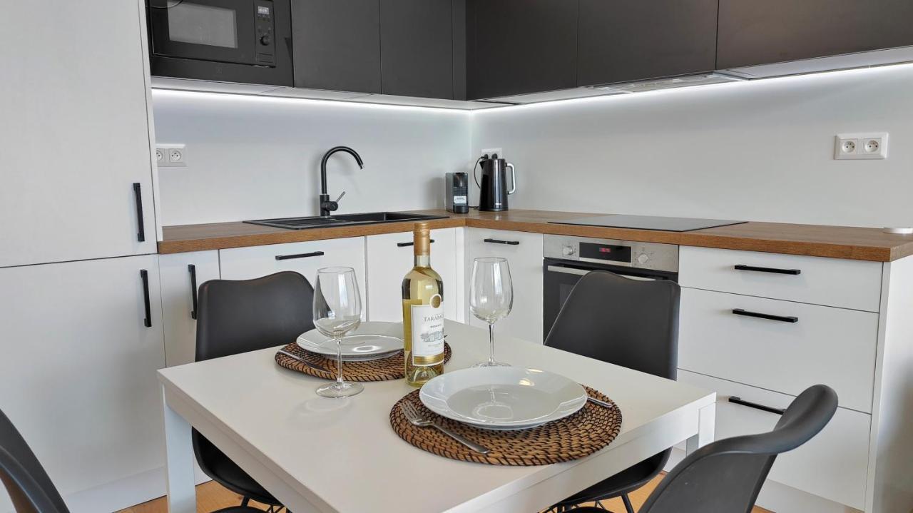 Beautiful 1 - Bedroom Apartment In Downtown Bratislava Buitenkant foto
