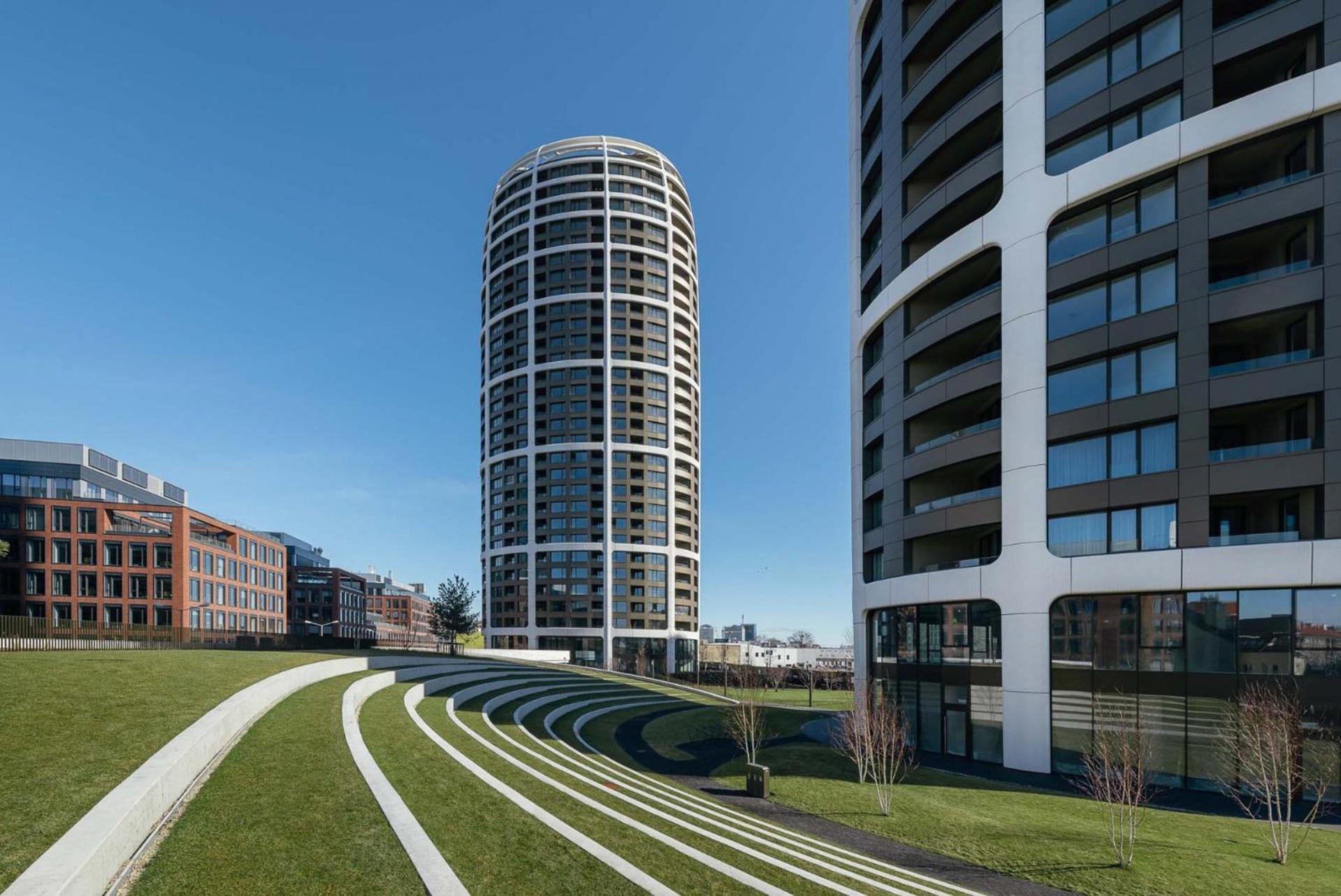 Beautiful 1 - Bedroom Apartment In Downtown Bratislava Buitenkant foto